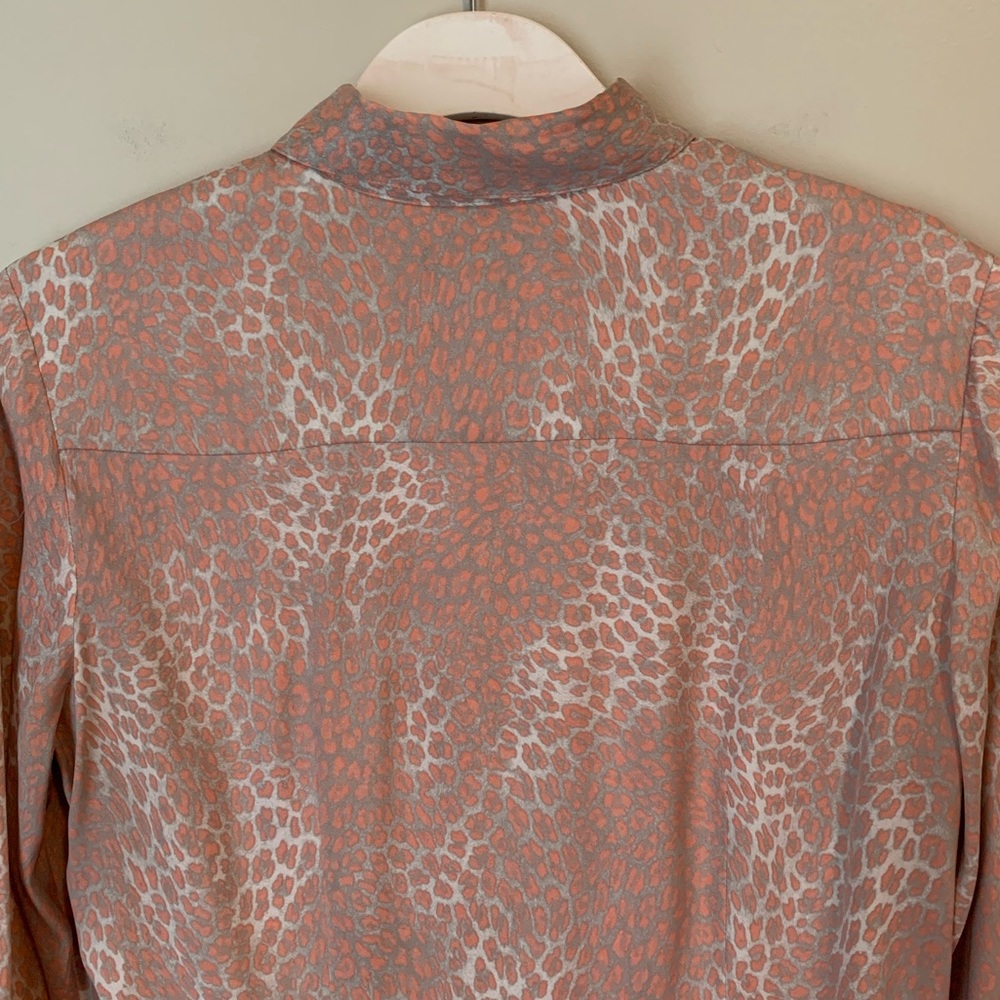 Guess by Marciano size S peach and grey blouse - Picture 12 of 14